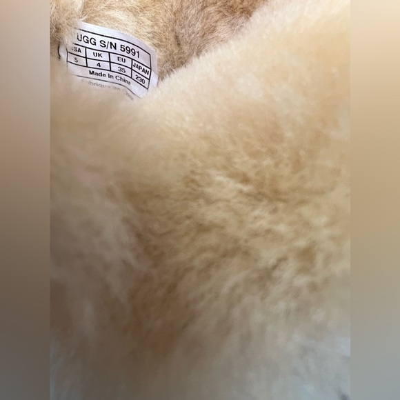 UGG Bailey Eva SINGLE Boot Leather Sheepskin Fur Suede Button Snow Right Foot 5 - Picture 13 of 13